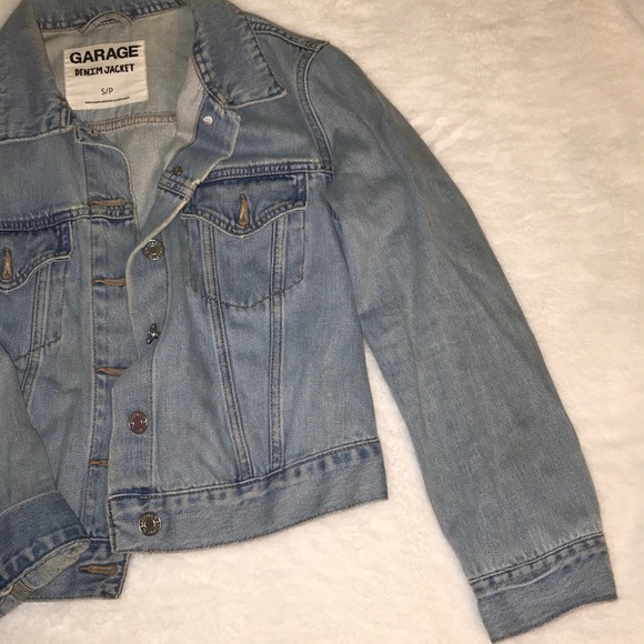 ❄️3 FOR $50❄️ Garage Denim Jacket - Picture 2 of 4